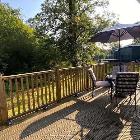 Chalet 64, Lakeside, Glan Gwna Holiday Park Caernarfon Bagian luar foto
